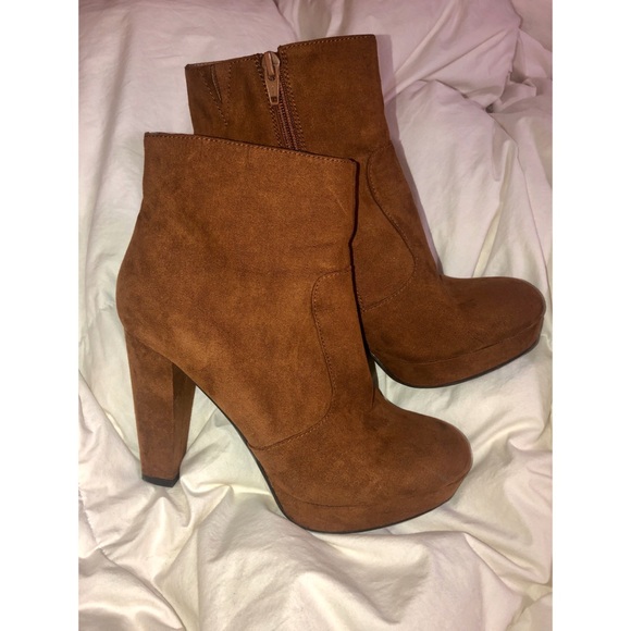 Booties - Picture 4 of 5